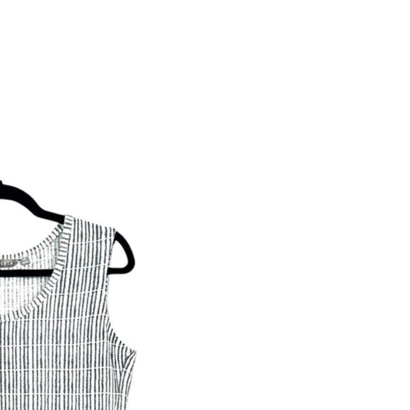 Athleta Breezy Muscle Tank - Picture 4 of 6